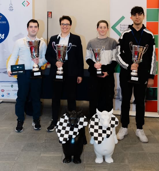I quattro campioni 2024: Francesco Sonis, Marina Brunello, Silvia Bordin e Vittorio Cinà (@Mattia Dodaro) Francesco Sonis Campione d'Italia, nel Femminile terzo titolo per Marina Brunello, Vittorio Cinà vince l'Under 20