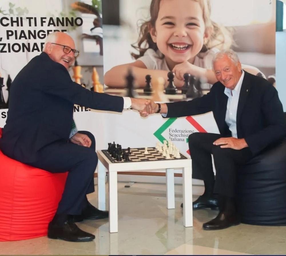 Il Presidente del CONI Buonfiglio ai Mondiali juniores di Montesilvano