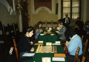 img084