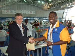 r08   dscf0029 bruno