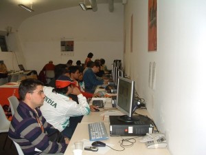 r10   dscf0111