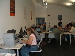 r10   dscf0113