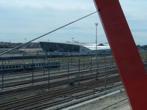 r12   dscf0028
