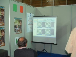 r10   dscf0122