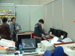 r04   dscf0098