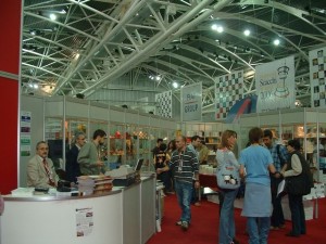 r12   dscf0038